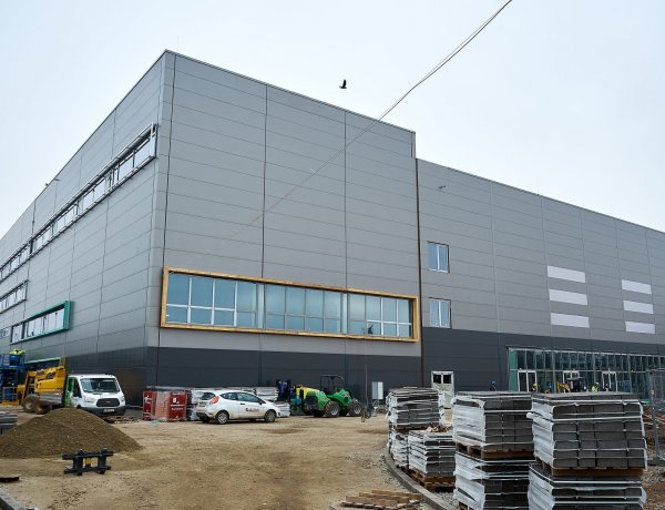 Újabb nagy siker - 416 millió forintos többletforrás érkezik az Atlétikai Centrumra
