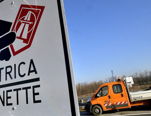 Roham az autópálya-matricáért – Pótdíjamnesztia segíti az autósokat 
