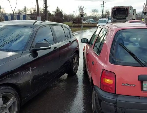 Karambol a Simai úton – A felek megegyeztek a felelősség kérdésében