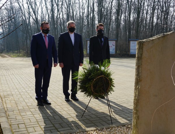 Megemlékezések a kommunizmus áldozatainak emléknapján              