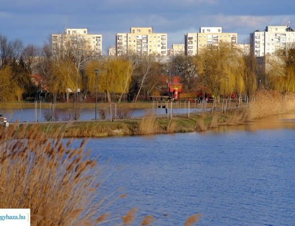 Itt a tavasz! Napsütésben úszik a Bujtosi Városliget! Galéria!