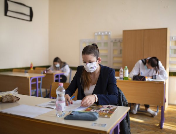 A magyar írásbelikkel kezdődnek az érettségi vizsgák hétfőn 