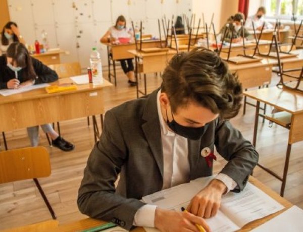 Itt nézhető meg a matematika érettségi megoldása              