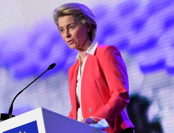 Leszerződött 1,8 milliárd adag Pfizer/BioNTech vakcinára az EU 