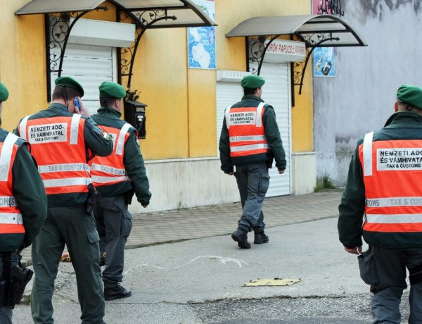 Nemzeti Adó- és Vámhivatal: elúszott a cigicsempész          