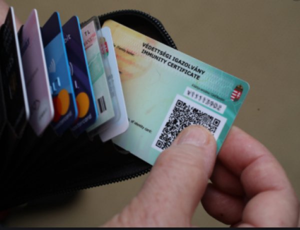 Kazahsztán érvényesnek ismerte el a magyar védettségi igazolványt