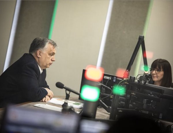 Orbán Viktor: A gyermekeink jövője a tét, ezért nem engedhetünk