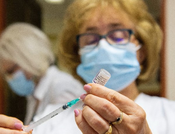 Az iskolákban folytatódik az oltási kampány                   