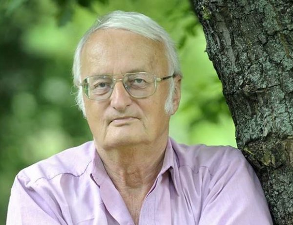 Országos Könyvtári Napok - Közönségtalálkozó Nemere István íróval 