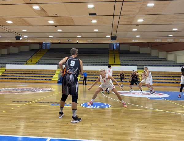 Újabb NYÍKSE győzelem - Az NB-II-es tabella élén a kosárcsapat