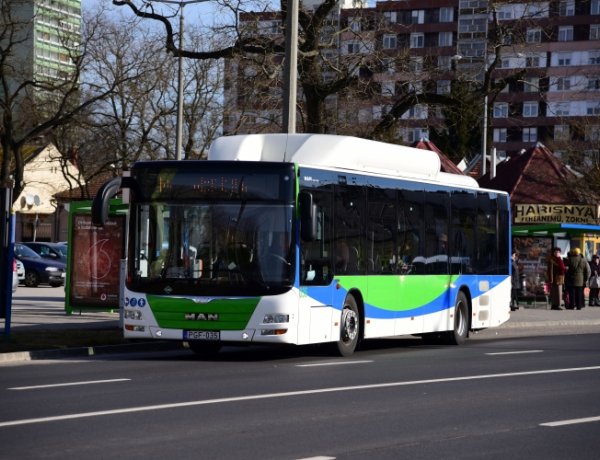 Kedvezőbb menetrendek, új autóbuszok, könnyebben elérhető jegyek, bérletek