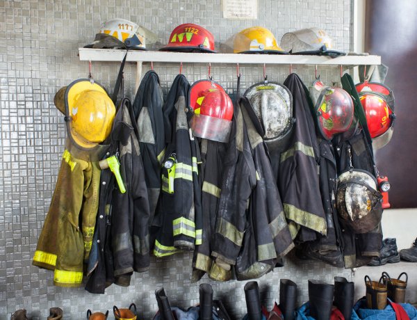 Egy dízel üzemű személygépkocsi motortere égett tegnap délután a nyíregyházi Napfény utcában