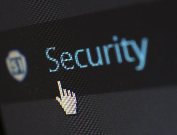 Adathalász emailre és sms-re figyelmeztet a Magyar Posta