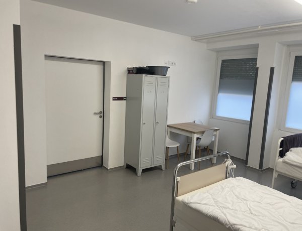 Új Egészségügyi Centrumban látják el a beteg hajléktalanokat 