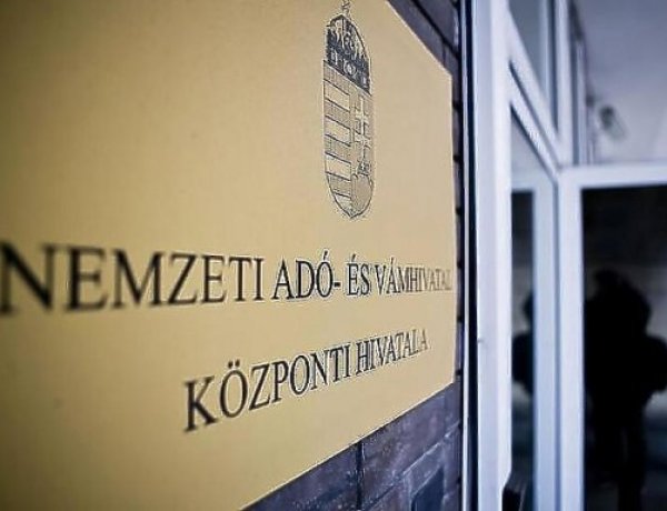 Még három hétig akár SMS-ben is kérhető a postázás