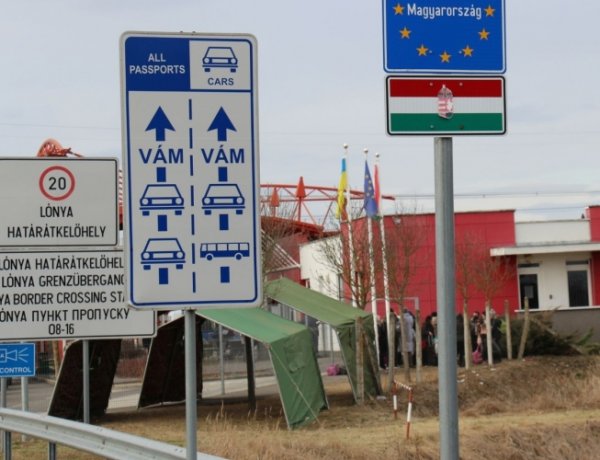 Ukrajnából menekülő várandós nőnek segítettek a lónyai rendőrök