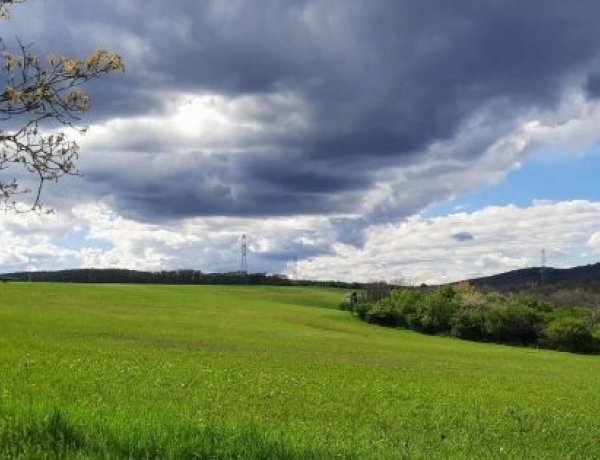 Dörgés-villámlás válthatja a napsütést