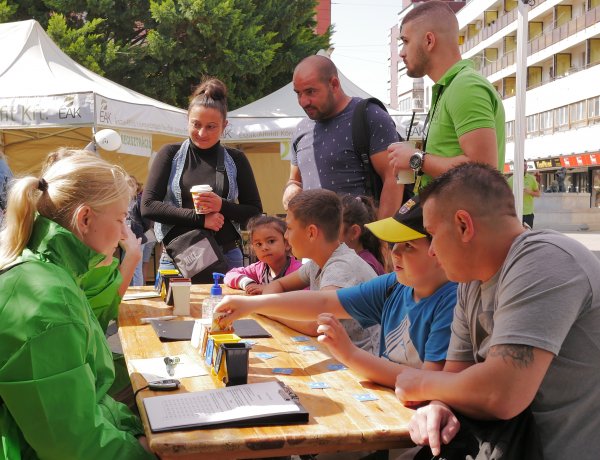 Így indult a Szelektív Szombat a Kossuth téren