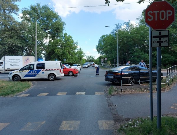 Szerdán baleset történt a Kemecsei úton, a Vadász Csárda előtt