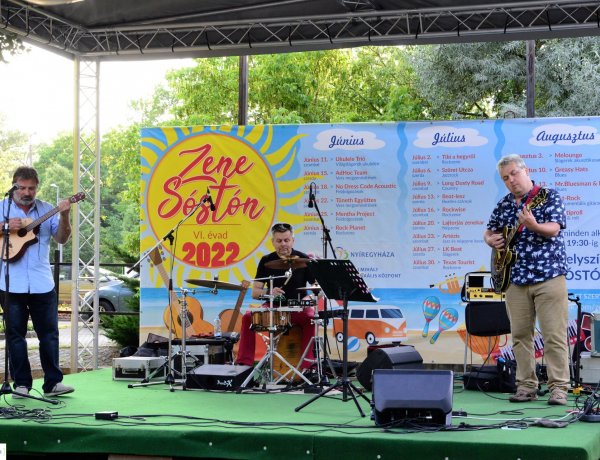 Minden szerdán és szombaton Zene Sóstón!