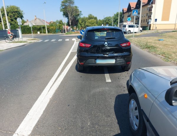 Ráfutásos baleset történt a Család utcánál