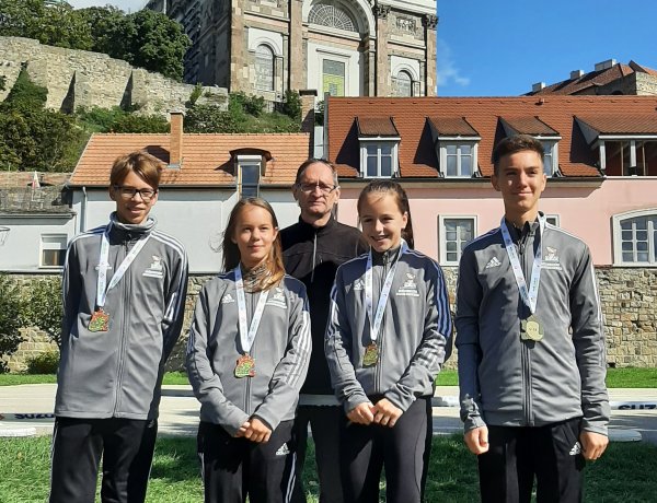 Sikeres bajnokság után a tájfutók 