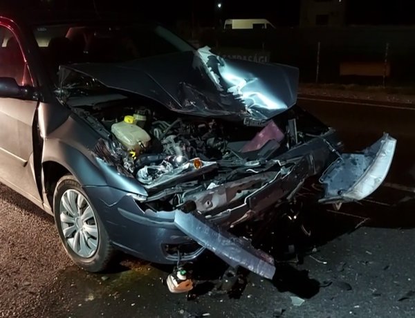 Mezőgazdasági gép hátuljának ütközött egy személyautó Újfehértónál