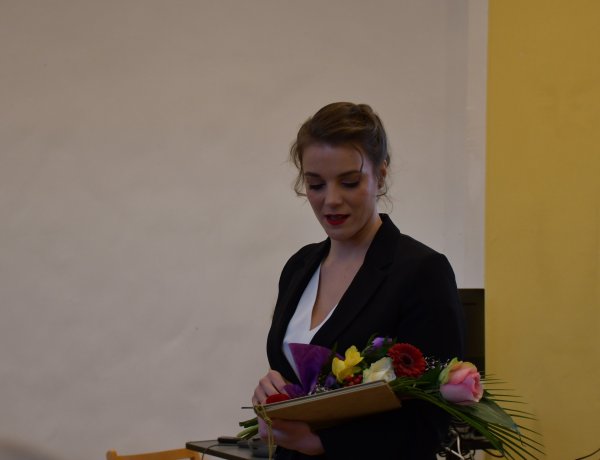 Az Országos Színháztörténeti Múzeum és Intézet körtermében vette át a Domján Edit-díjat Kosik Anita, a Móricz Zsigmond Színház művésze