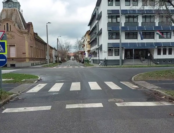A Deák Ferenc utcán forgalmirend-változás lépett életbe korábban