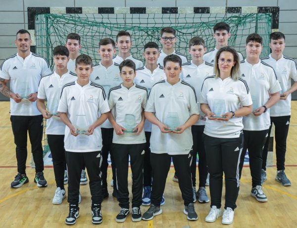 Bajnokcsapat! Az első osztályba jutott az U15-ös kézilabda együttes