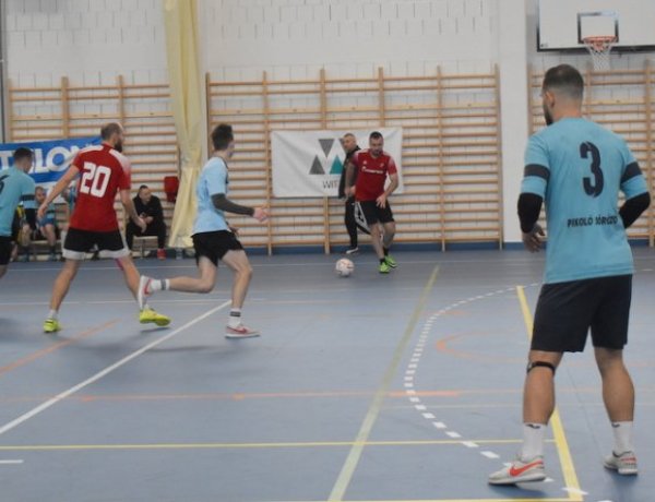 Elkezdődött a terembajnokság