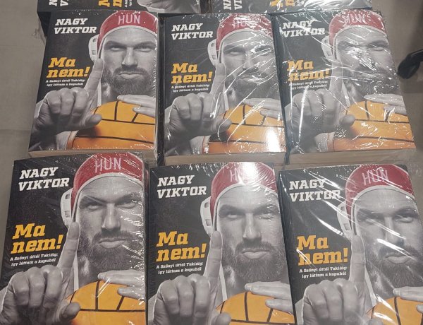 Szeretnél egy közös fotót a világbajnok kapussal? A könyvbemutatón megteheted! 