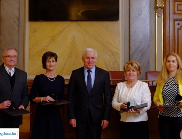 Bencs László Emlékéremmel díjazták a szakterületükön kimagasló munkát végzettek teljesítményét