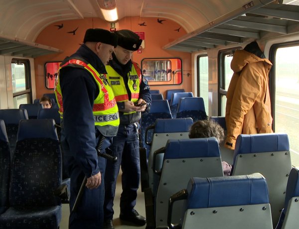 RAILPOL – A vasútállomásokon ellenőrizték az utasokat a rendőrök
