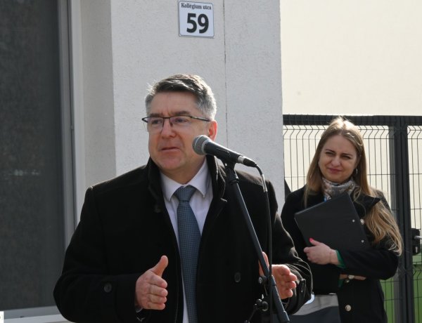 Megújuló tanszer- és kelengyetámogatás – 2024-ben tovább bővülnek a nyíregyháziaknak járó szociális juttatások