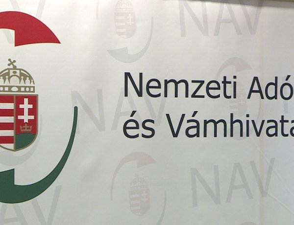 Vendéglátósokat tájékoztat a NAV az Adóórákon