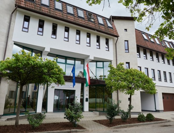 Energetikai fejlesztések – Összesen 36 kormányhivatali épület korszerűsödött a vármegyében