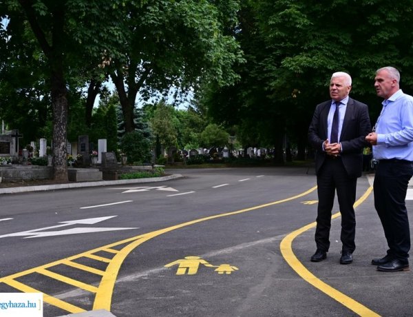 Temetőfejlesztés – Átadták az Északi Temető felújított Pazonyi úti bejáratát