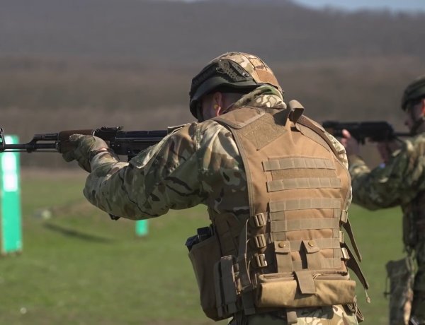 Altisztképzésre toboroznak – Június 17-ig várja a honvédség a jelentkezőket