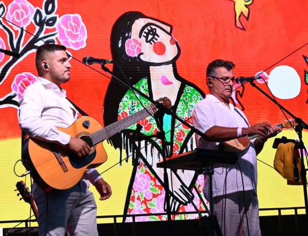 Parno Graszt koncert a Vidoron – Egyre inkább a világzene felé fordulnak