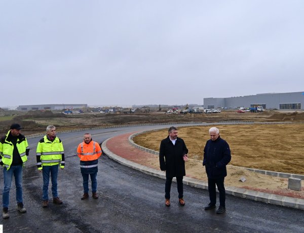 Az ipari park kiépítése gazdaság- és városfejlesztési program is 