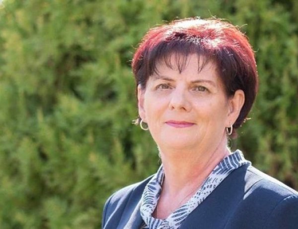 Ráb Jánosné képviselői fogadóórát tart Oroson