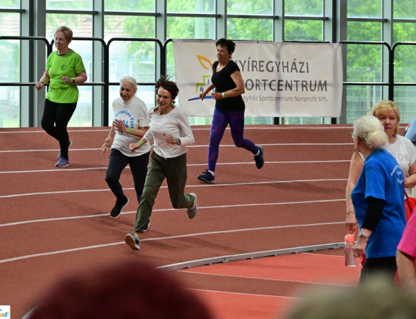 Megtelt az Atlétikai Centrum szépkorúakkal - ismét versenyt szerveztek számukra