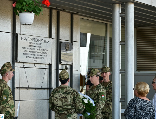 Megemlékezés – 81 éve bombázták a nyíregyházi vasútállomást