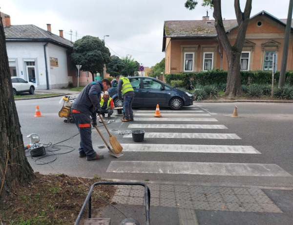 Új prizmák a Bethlen Gábor utcánál lévő okos zebránál