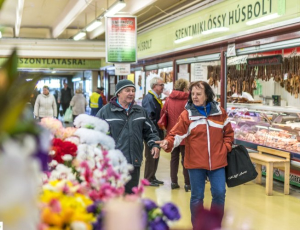 Közeleg nemzeti ünnep - Mutatjuk, a piacok nyitvatartását és parkolási rendet 