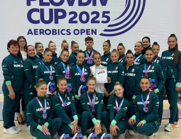 Érmek Bulgáriából -jól szerepeltek az aerobikosok