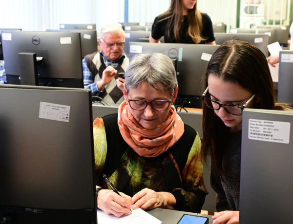 Netrevalók – Ismét elindult az időseket célzó online fejlesztő program