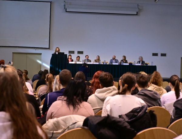 Konferencia – A cukorbetegségről tartottak előadásokat az Egészségtudományi Karon