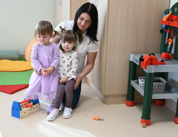A kisgyermeknevelők munkáját ünneplik a Bölcsődék Napján